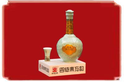 本溪市南芬烟酒回收四特酒.jpg